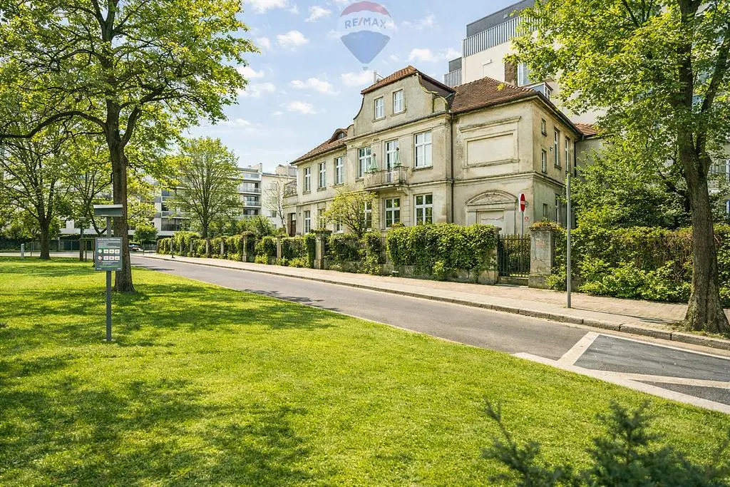 Haus und umgebung; blick