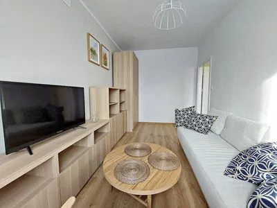 Wohnzimmer; holzboden, tageslicht, moderner stil