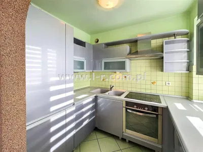 Kuhinja; kućanski aparati, pločice