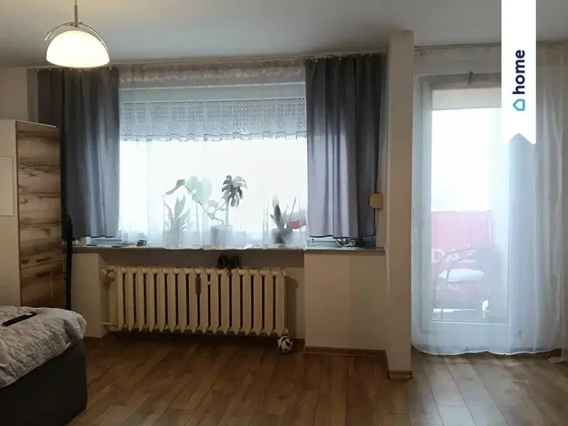 Schlafzimmer; tageslicht, holzboden