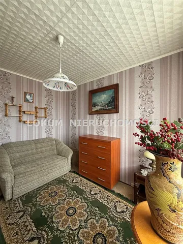 Wohnzimmer; rustikaler stil, renovierungsbedürftig