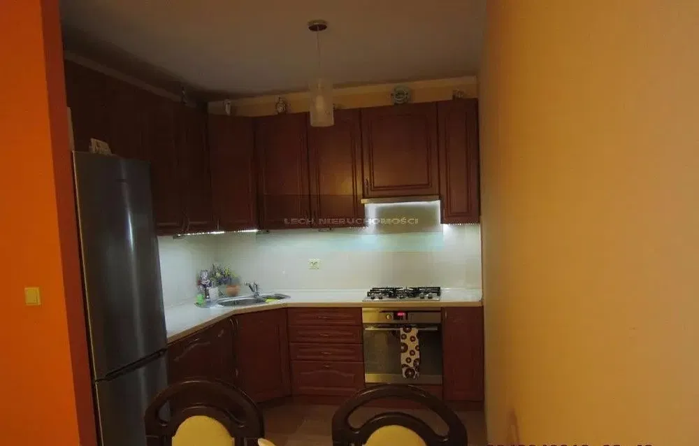 Küche; küchengeräte, fliesenboden