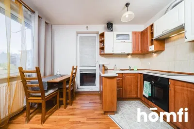 Cuisine; parquet, lumière naturelle, style moderne