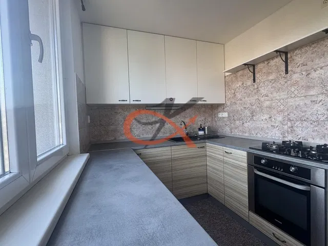 Κουζίνα; συσκευές κουζίνας, πλακάκια