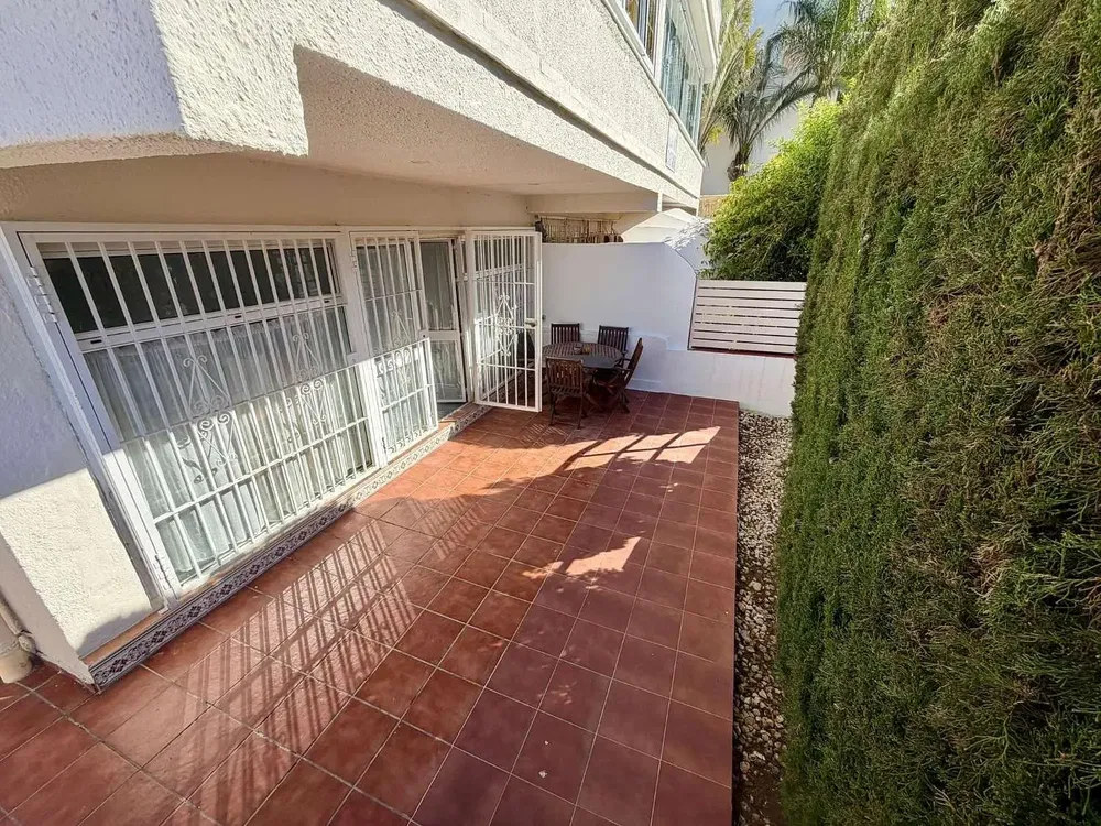 Terasa; pločice, prirodna svjetlost