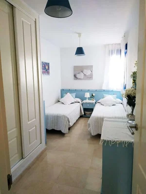 Schlafzimmer; tageslicht, moderner stil