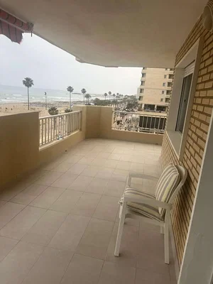 Balkon; fliesenboden, blick