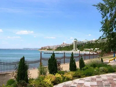 Terasa; výhled, přirozené světlo