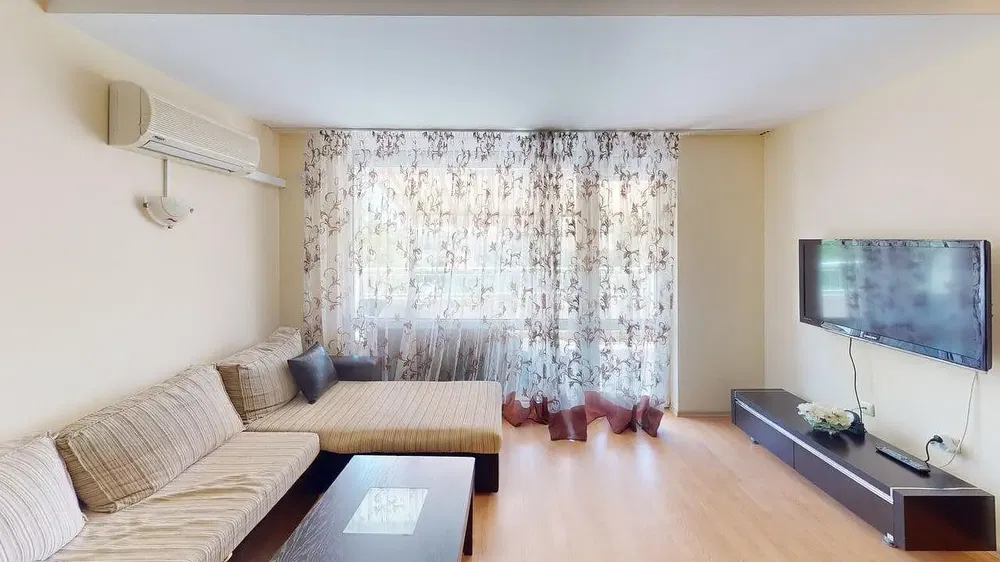 Salon; lumière naturelle, style moderne