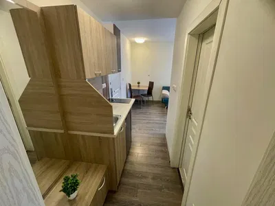 Cuisine; carrelage, lumière naturelle