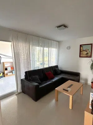 Dnevna soba; prirodno svjetlo, moderni stil