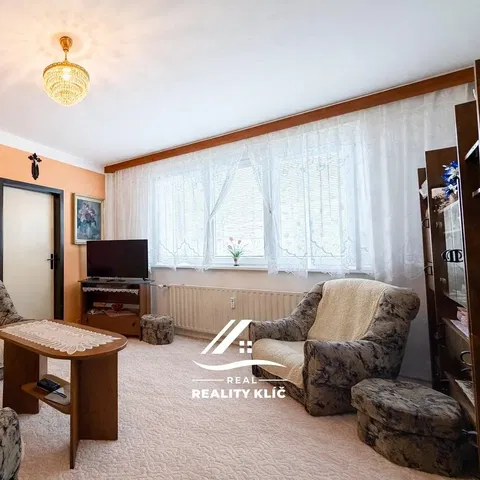 Σαλόνι; φυσικό φως, ρουστίκ στυλ