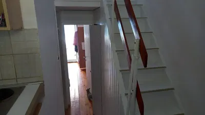 Κουζίνα; ξύλινο πάτωμα, φυσικό φως