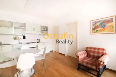 Küche; moderner stil, holzboden, tageslicht