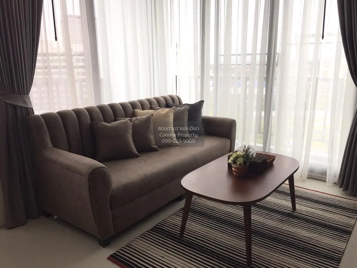 Oturma odası; manzara, doğal ışık, modern stil