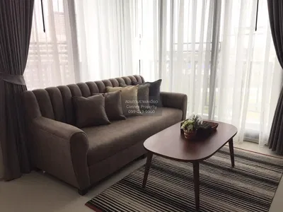 Oturma odası; manzara, doğal ışık, modern stil