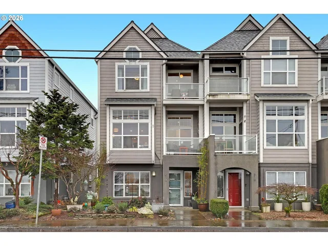 Хол