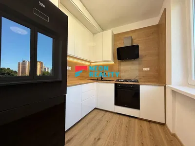 Cocina; vista, electrodomésticos, luz natural, estilo moderno