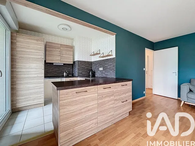 Kitchen; kitchen appliances, tile floor, wood floor, renovated