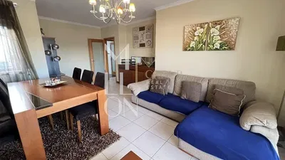 Дневна соба; природно светло, модерни стил