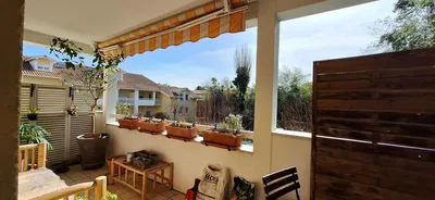 Балкон; природно светло, поглед