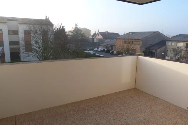 Terraza; vista, suelo de baldosas