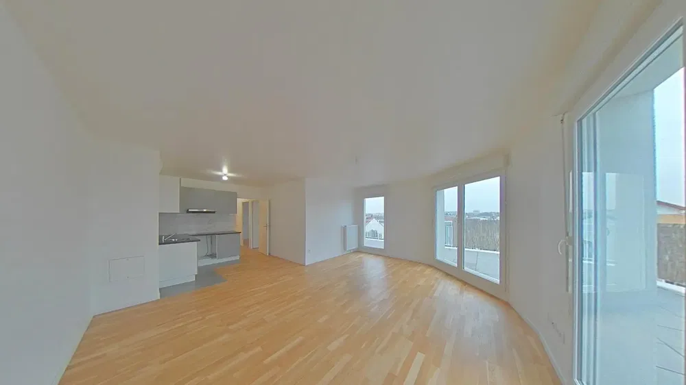 Dnevni boravak; pogled, drveni pod, prirodna svjetlost