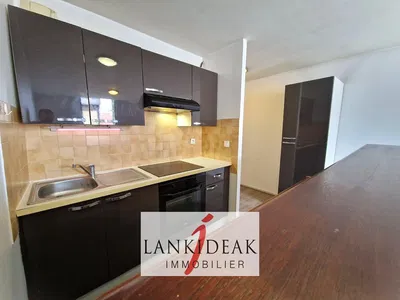 Kuhinja; kućanski aparati, renoviran