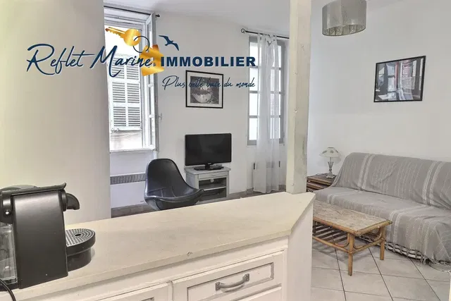 Σαλόνι; θέα, φυσικό φως