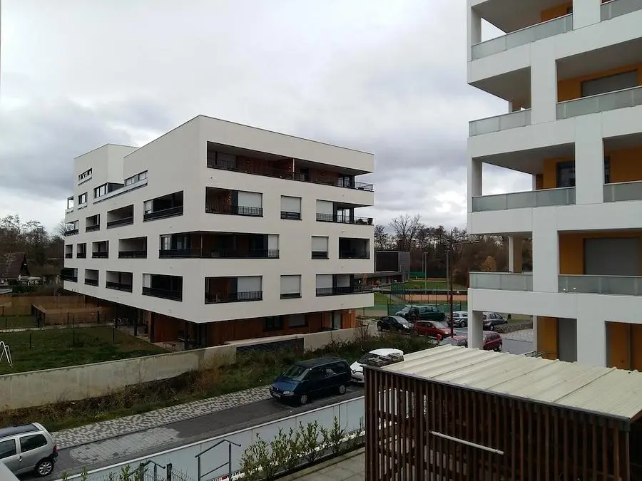 Haus und umgebung; blick