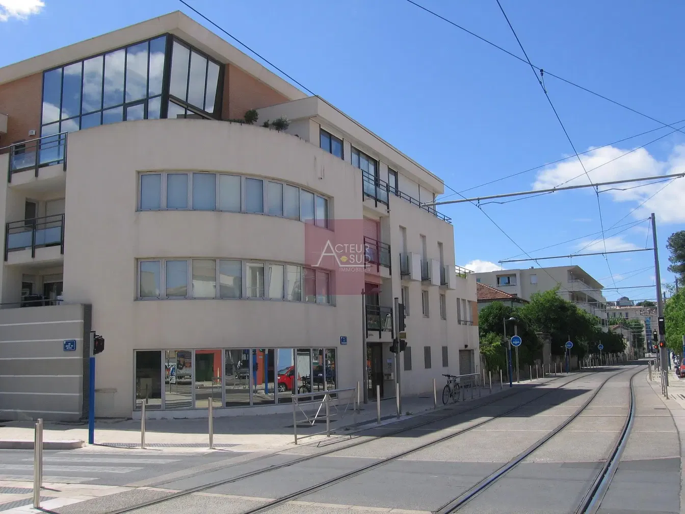 Кућа и околина; поглед