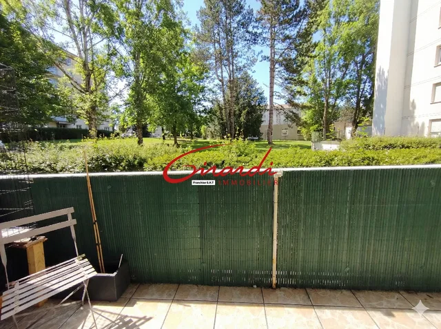 Terrazza; vista, pavimento in piastrelle