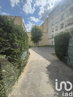 Kuća i okolina; prirodna svjetlost, pogled