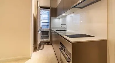 Kuchyně; kuchyňské spotřebiče, po rekonstrukci, přirozené světlo