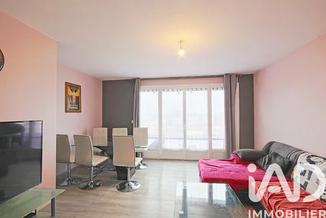 Soggiorno; luce naturale, stile moderno