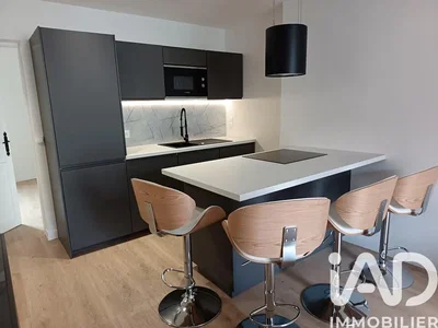 Кухиња; кухињски апарати, модерни стил, реновиран, природно светло