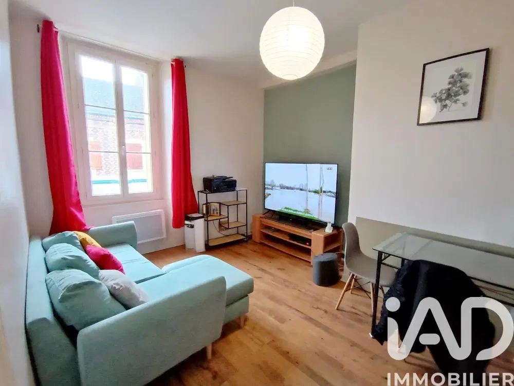 Obývací pokoj; výhled, přirozené světlo, moderní styl