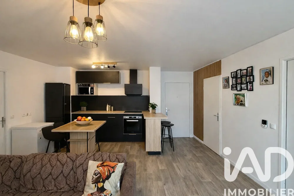 Дневна соба; поглед, природно светло