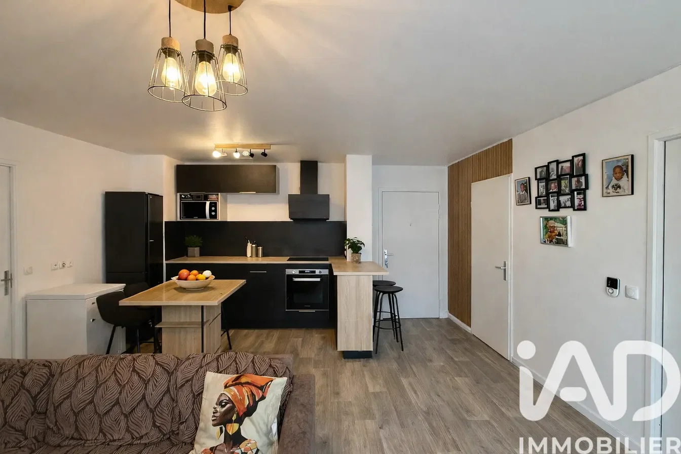 Дневна соба; поглед, природно светло