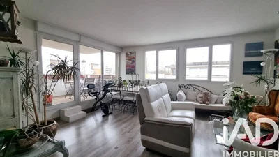 Soggiorno; vista, luce naturale, stile moderno