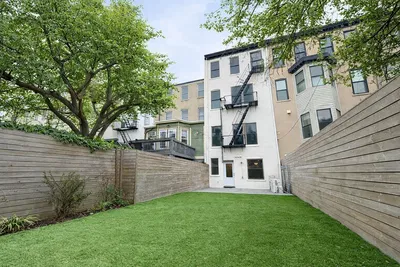 Kuća i okolina; prirodno svjetlo, pogled