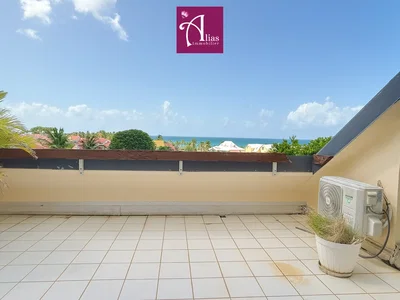 Terrazza; vista, pavimento in piastrelle