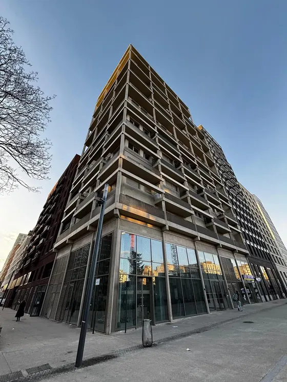 Huis en omgeving; uitzicht, hoge plafonds