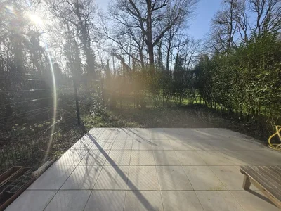 Terrasse; fliesenboden, blick, tageslicht