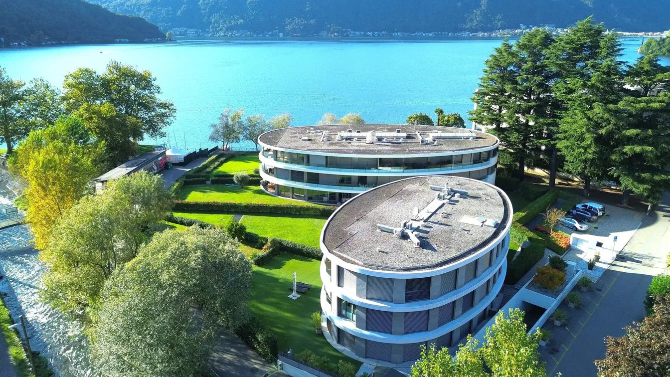 Haus und umgebung; blick, tageslicht