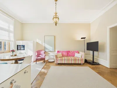 Wohnzimmer; tageslicht, moderner stil