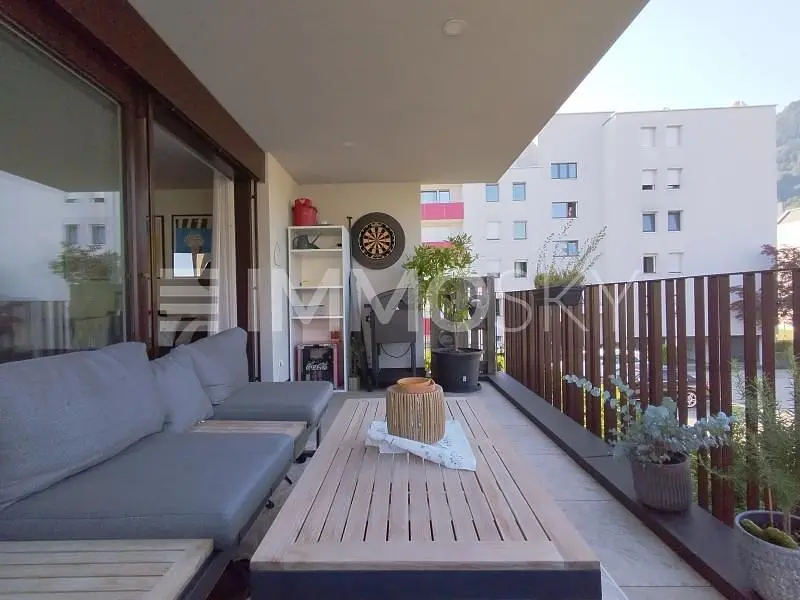 Balcon; vue, lumière naturelle