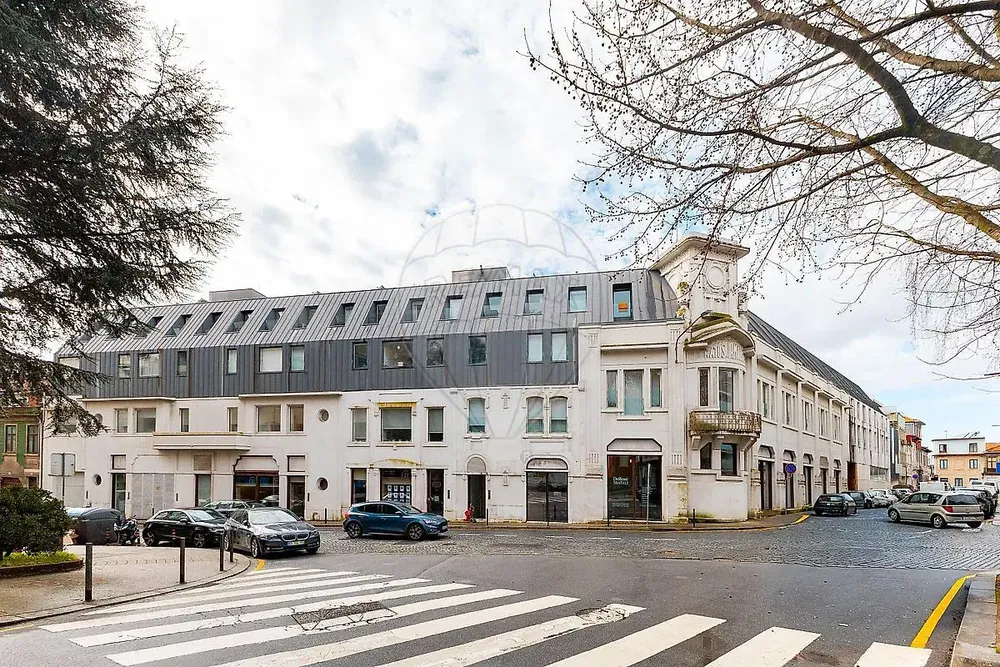 Kuća i okolina; pogled