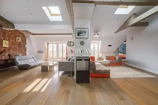 Salon; lumière naturelle, parquet, style moderne