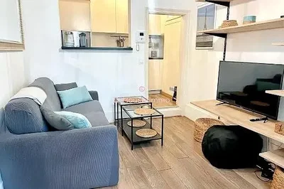 Дневна соба; природно светло, модерни стил